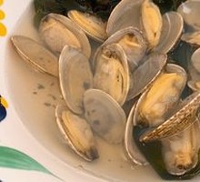 Clam and Wakame Seafood Soup