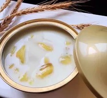 Coconut Jelly with Fish Maw