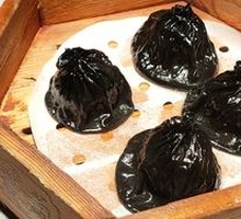 Black Gold Soup Dumplings