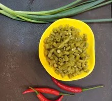 Sour Pickled Beans