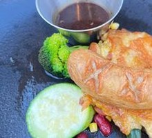 Herb Chicken Cutlet with Nuremberg Sausage