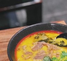 Sour Cabbage Beef Noodle Soup