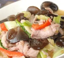Stir-fried Pork with Wood Ear Mushrooms