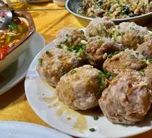 Steamed Double Meatballs