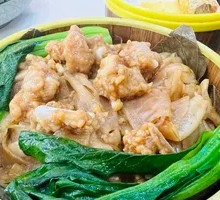 Lotus-Leaf Wrapped Spare Ribs with Chencun Noodles