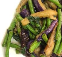 Braised Pork with Eggplant and Perilla