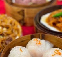 Ginseng Steamed Shrimp Dumplings