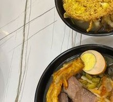 Fried Egg Snail Noodles