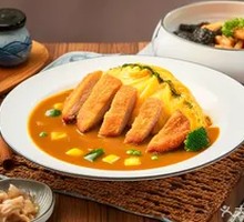 黄金猪排咖喱蛋包饭