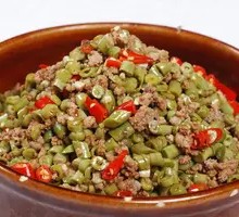 Sour Pickled Beans with Minced Pork Rice