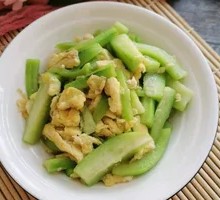 Egg and Loofah Fried Rice