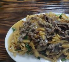 Beef Stir-Fried Rice Noodles