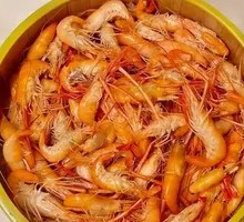 Steamed Small Litopenaeus Vannamei in Lotus Leaf