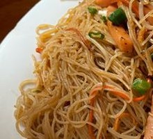 Stir-Fried Rice Noodles with Three Threads