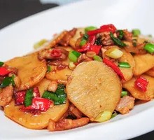 Stir-fried Pork with Potato Rice