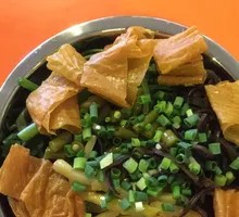 Snail Vegetable Dish