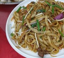 Dry-Fried Beef Rice Noodles