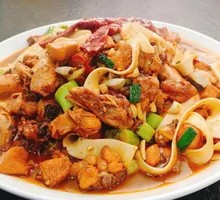 Big Plate Chicken with Noodles