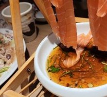 Thai Spicy Salmon Noodles