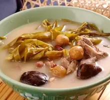 Dragon Bone Soup with Dragon's Beard Flower and Fig