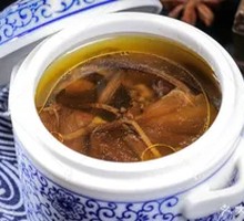 Chicken Soup with Wood Ear Mushrooms