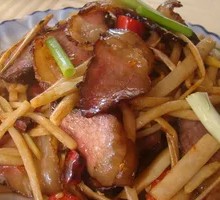 Crispy Bamboo Shoots with Preserved Pork