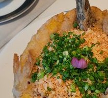 Crispy Garlic Yellow Croaker