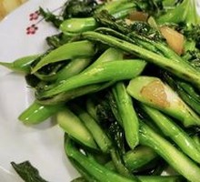 Stir-Fried Bok Choy with Garlic