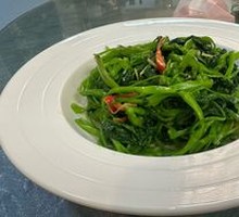 Stir-fried Amaranth with Chili and Fermented Tofu