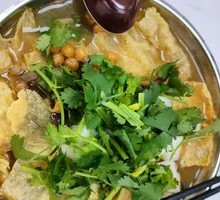 Stir-Fried Snail Noodles