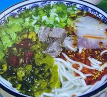 Sour Cabbage Beef Noodles