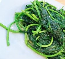 Stir-Fried Sweet Potato Leaves