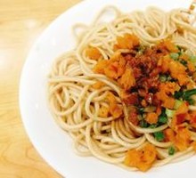 Hot Dry Noodles with Sauce
