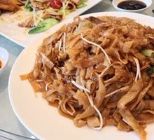 Dry-Fried Beef Rice Noodles