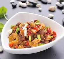 Sour Radish Stir-fried with Yellow Beef