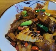 Bamboo Shoots Stir-Fried with Pork Belly