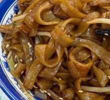 Dry-Fried Beef Rice Noodles