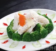 Stir-Fried Broccoli with Fresh Squid