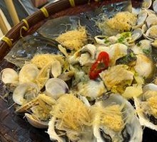 Garlic and Vermicelli Steamed Hawaiian American Scallop