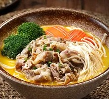 Golden Sour Beef Noodle Soup