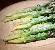 Charcoal-Grilled Long-Stem Broccoli