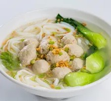 Pork Ball and Meat Pie with Rice Noodles