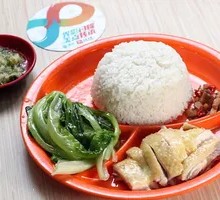 Steamed Chicken with Meat Rolls and Rice