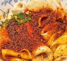 Sizzling Oil-Poured Noodles