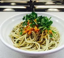 Hot Dry Noodles