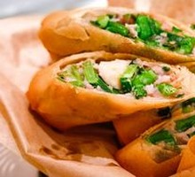 Scallop and Shrimp Spring Rolls with Leek