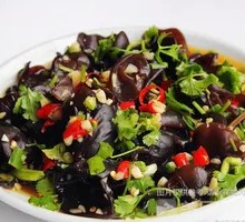 Cold-mixed black fungus