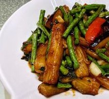 Eggplant and Green Beans Stir-fried with Perilla