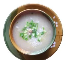 Braised Pork Bone and Mustard Greens Porridge