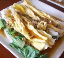 Barbecue Pork and Minced Pork Steamed Rice Noodle Roll
